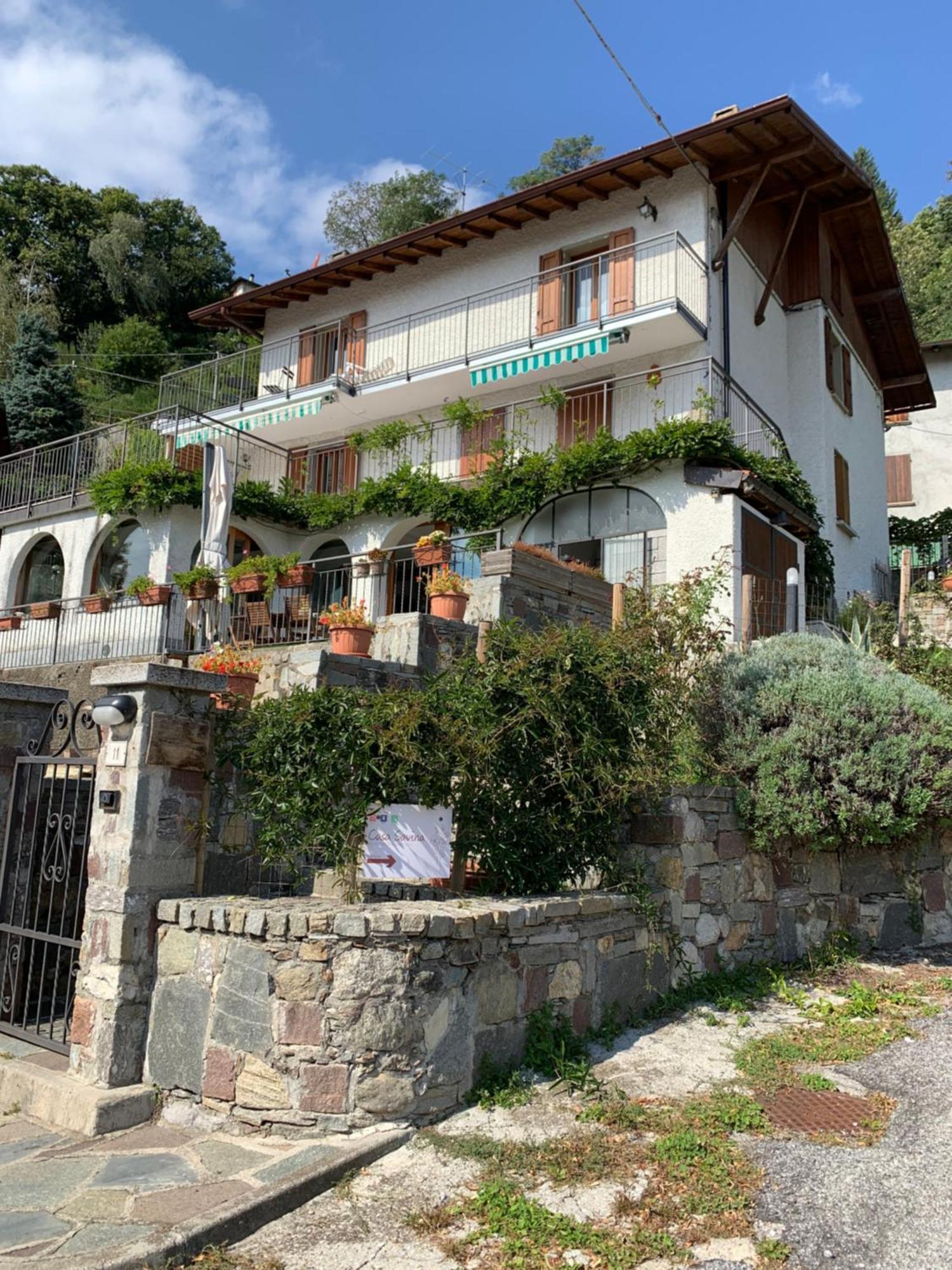 Plesio Casa Savina - Stupenda Vista Lago E Monti מראה חיצוני תמונה