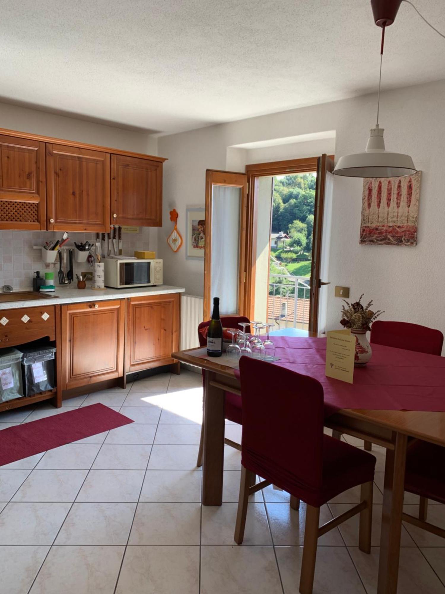Plesio Casa Savina - Stupenda Vista Lago E Monti מראה חיצוני תמונה